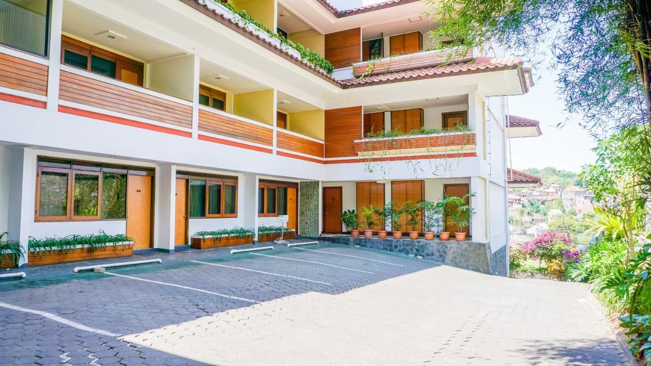 Capital O 1616 Setiabudhi Indah Hotel Bandung Dış mekan fotoğraf
